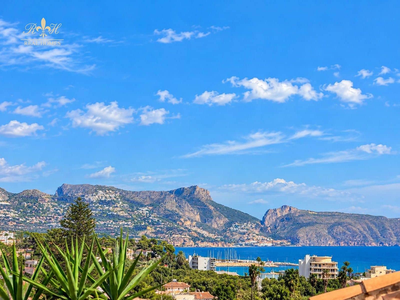 3 sypialnia Penthouse na sprzedaż w Albir z basenem garażem - 650 000 € (Ref: 10154313)