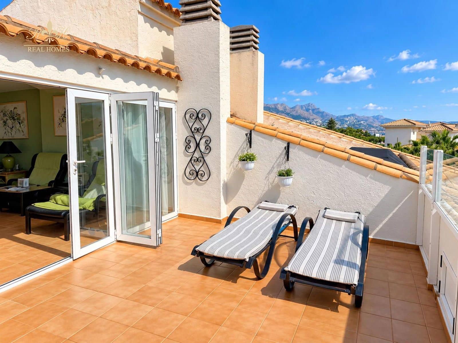 3 sypialnia Penthouse na sprzedaż w Albir z basenem garażem - 650 000 € (Ref: 10154313)