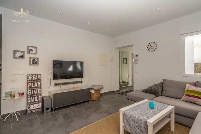 5 quarto Moradia para arrendar em Escandinavia - Cautivador, Alfaz del Pi / L'Alfàs del Pi com piscina - 2 500 € (Ref: 5702689)