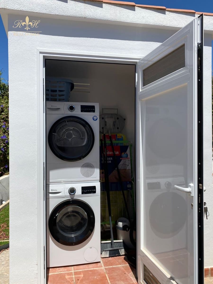 2 bedroom Villa for rent in Altea with garage - € 2,400 (Ref: 6256260)