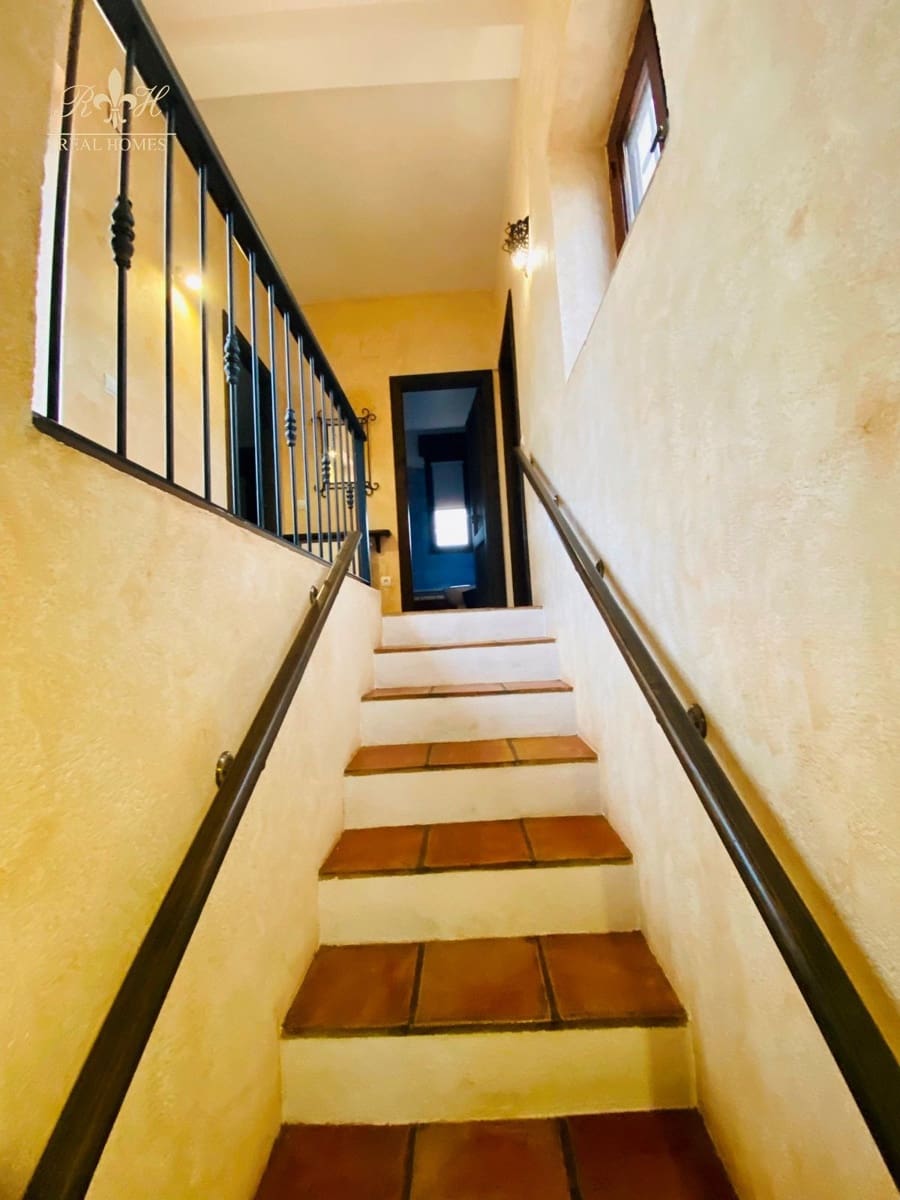 3 makuuhuone Huvila vuokrattavana paikassa Albir mukana uima-altaan - 2 500 € (Ref: 6533578)