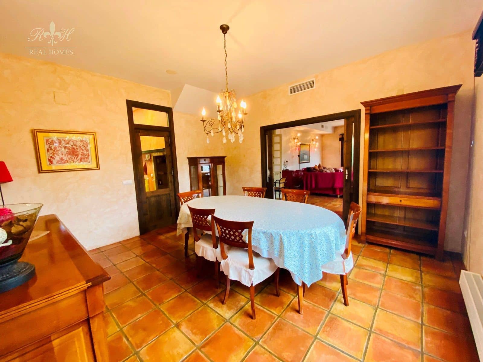 3 makuuhuone Huvila vuokrattavana paikassa Albir mukana uima-altaan - 2 500 € (Ref: 6533578)