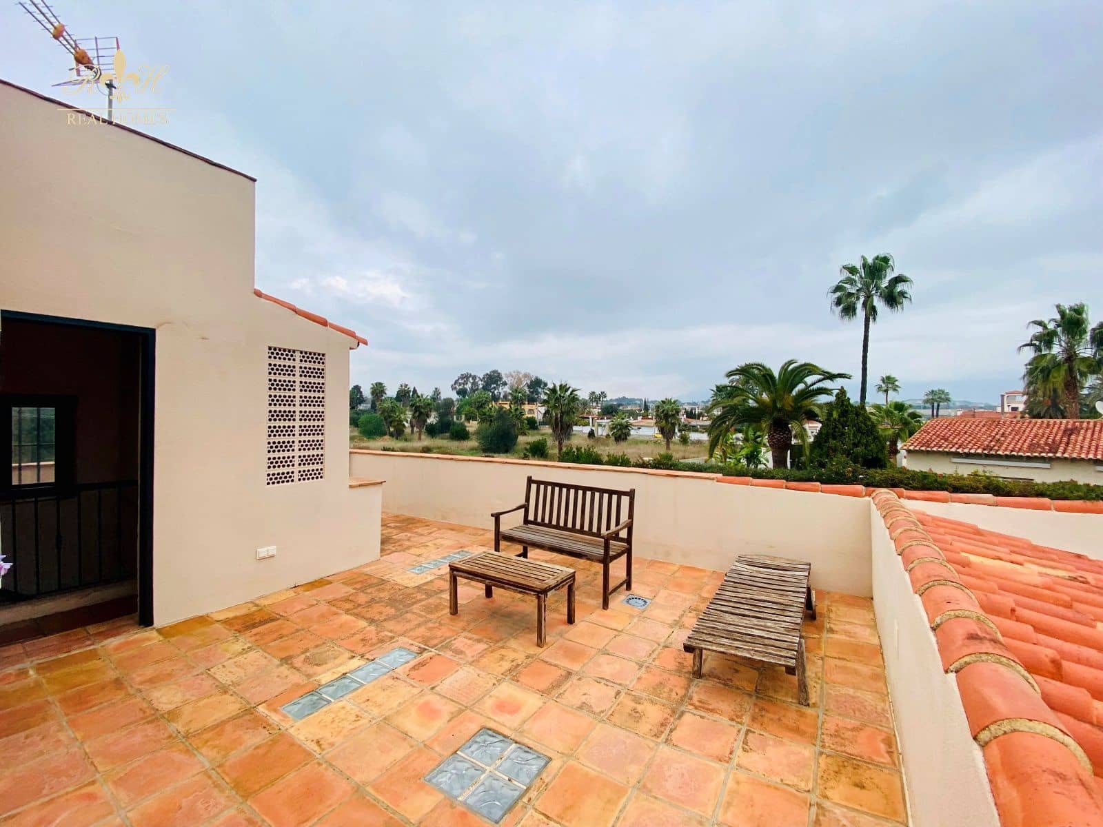 3 makuuhuone Huvila vuokrattavana paikassa Albir mukana uima-altaan - 2 500 € (Ref: 6533578)