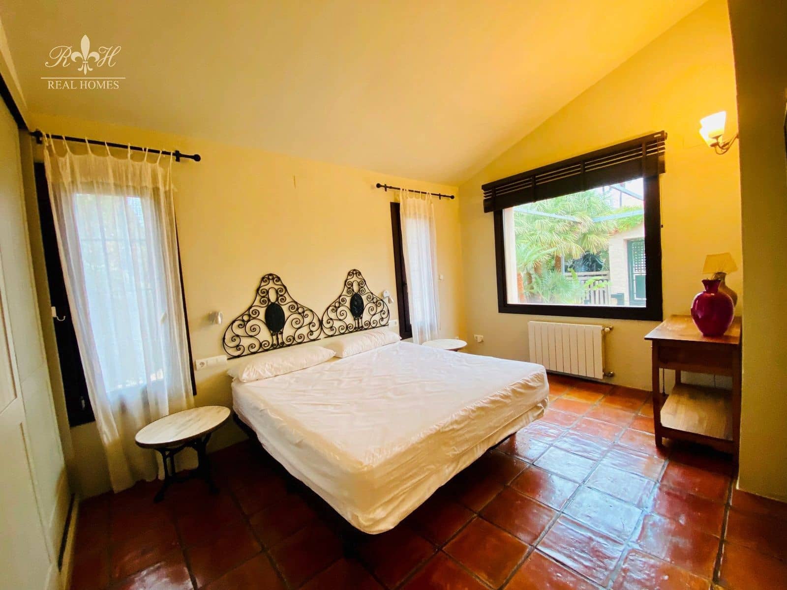 3 makuuhuone Huvila vuokrattavana paikassa Albir mukana uima-altaan - 2 500 € (Ref: 6533578)