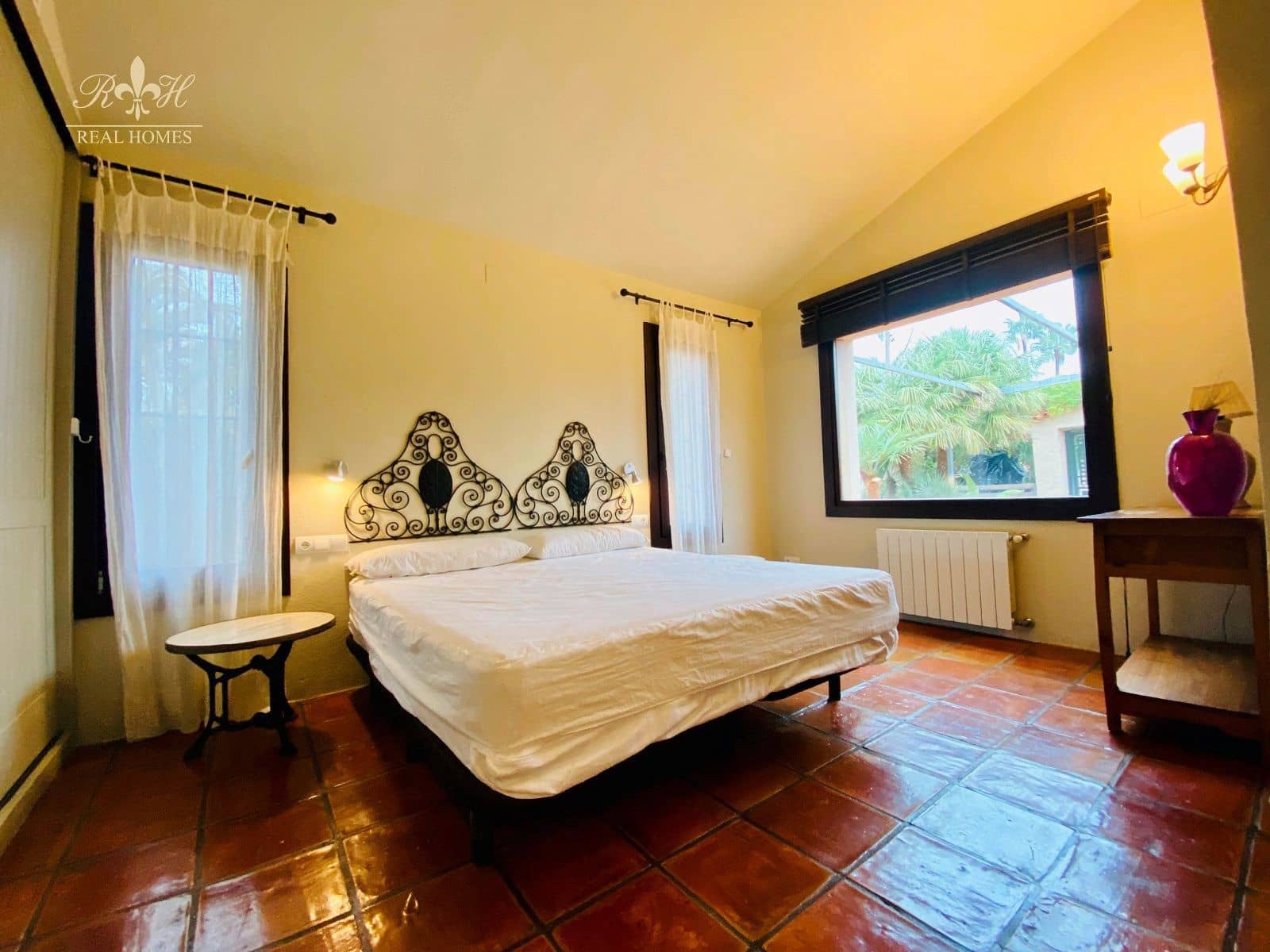 3 makuuhuone Huvila vuokrattavana paikassa Albir mukana uima-altaan - 2 500 € (Ref: 6533578)