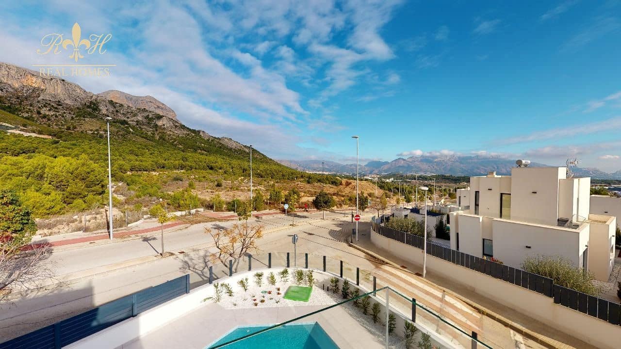 3 Zimmer Villa zu verkaufen in Polop mit Pool Garage - 570.000 € (Ref: 6593641)