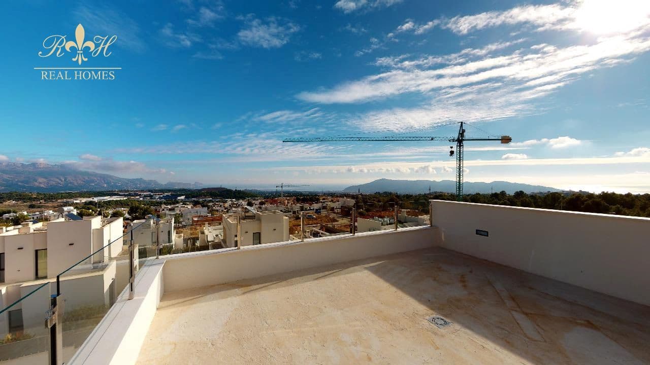 3 Zimmer Villa zu verkaufen in Polop mit Pool Garage - 570.000 € (Ref: 6593641)