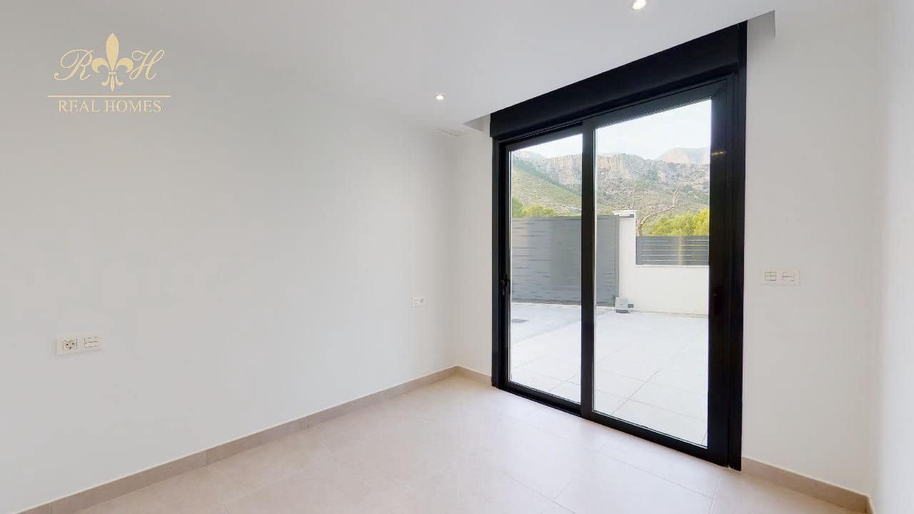 3 Zimmer Villa zu verkaufen in Polop mit Pool Garage - 570.000 € (Ref: 6593641)