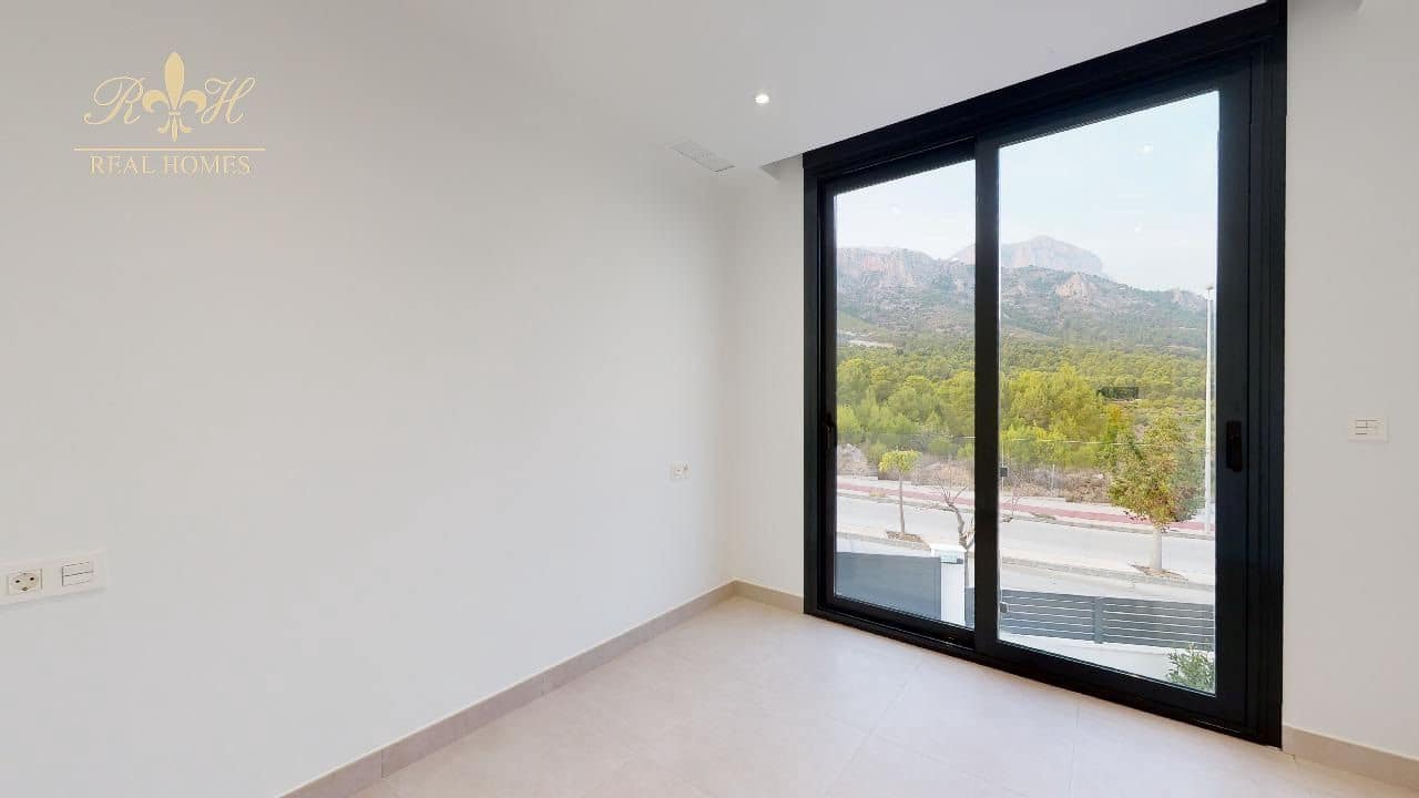 3 Zimmer Villa zu verkaufen in Polop mit Pool Garage - 570.000 € (Ref: 6593641)