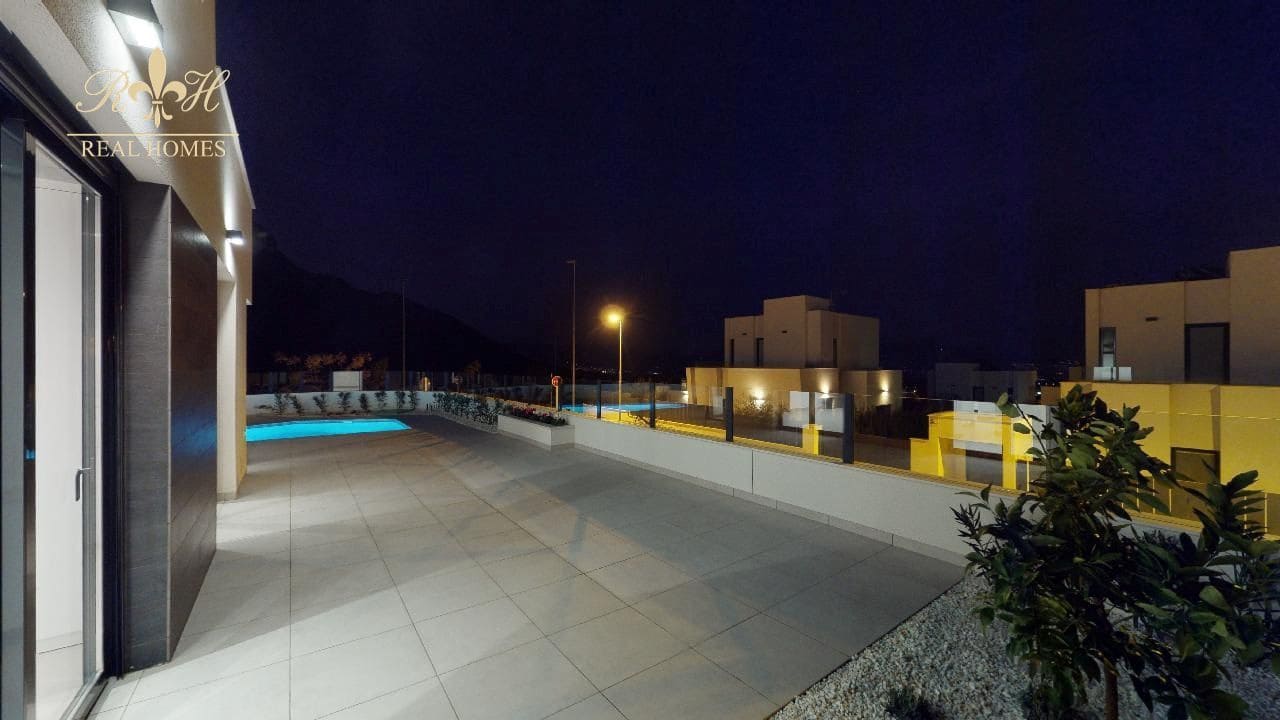 3 Zimmer Villa zu verkaufen in Polop mit Pool Garage - 570.000 € (Ref: 6593641)