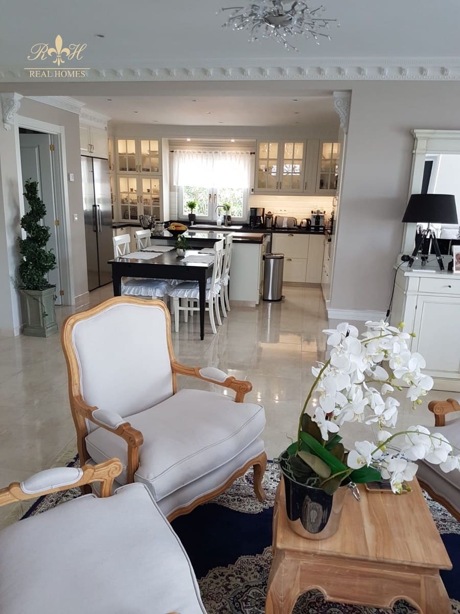 3 soveværelse Villa til salg i Albir med swimmingpool garage - € 1.349.000 (Ref: 6993065)