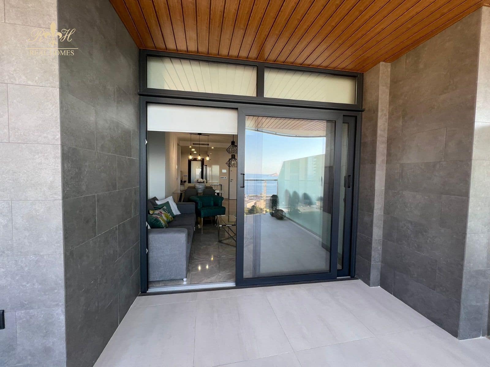 2 soveværelse Lejlighed til leje i Benidorm med swimmingpool garage - € 2.500 (Ref: 7015760)