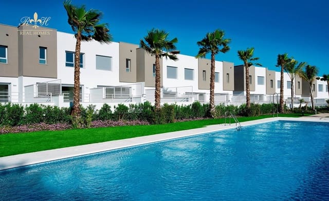 3 Zimmer Haus zu verkaufen in Centro, Estepona mit Pool Garage - 345.000 € (Ref: 7045909)