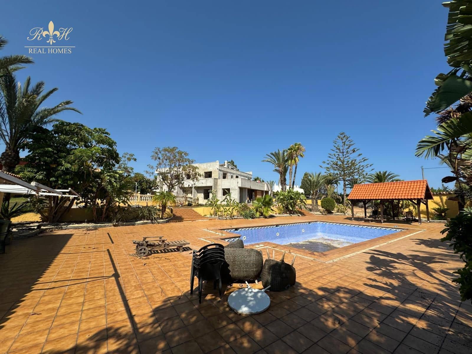 7 sypialnia Willa na sprzedaż w Alfaz del Pi / L'Alfas del Pi z basenem - 1 899 000 € (Ref: 7197246)