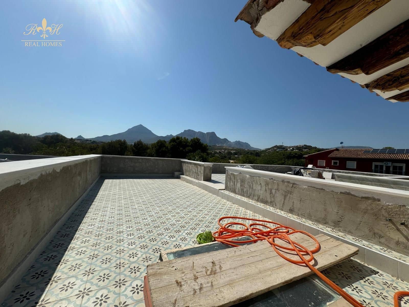 7 sypialnia Willa na sprzedaż w Alfaz del Pi / L'Alfas del Pi z basenem - 1 899 000 € (Ref: 7197246)