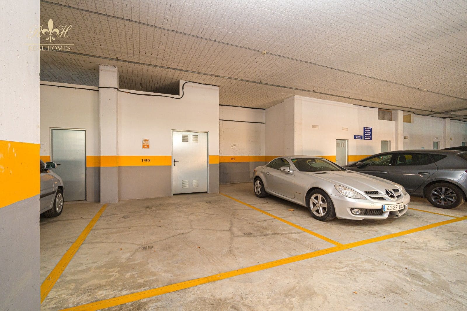 2 sypialnia Mieszkanie do wynajęcia w Albir z basenem garażem - 1 400 € (Ref: 7305844)