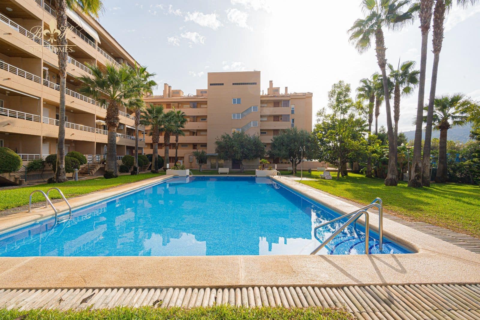 2 sypialnia Mieszkanie do wynajęcia w Albir z basenem garażem - 1 400 € (Ref: 7305844)