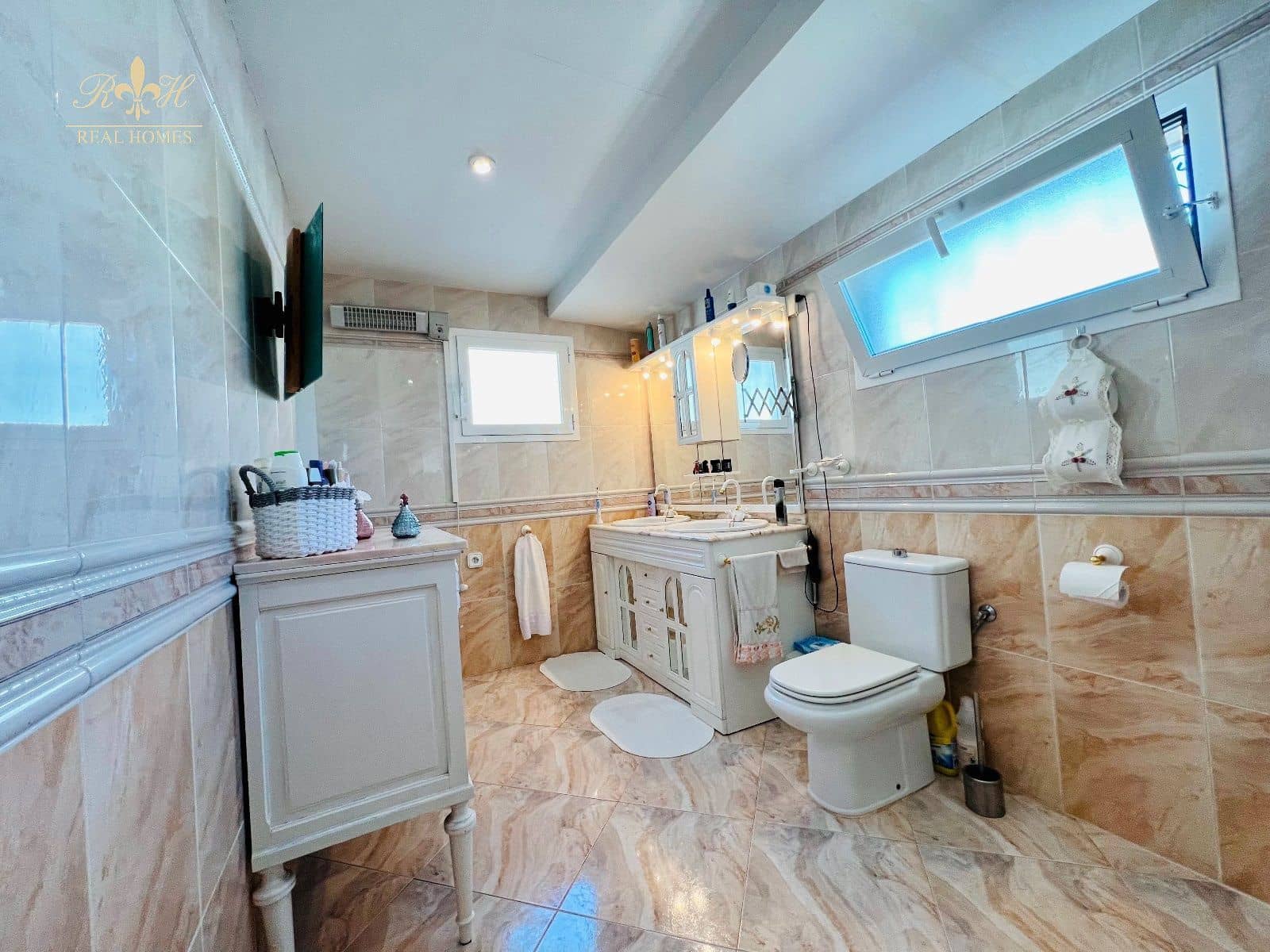 Chalet de 3 habitaciones en Alfaz del Pi / L'Alfàs del Pi en venta con piscina garaje - 450.000 € (Ref: 7316266)