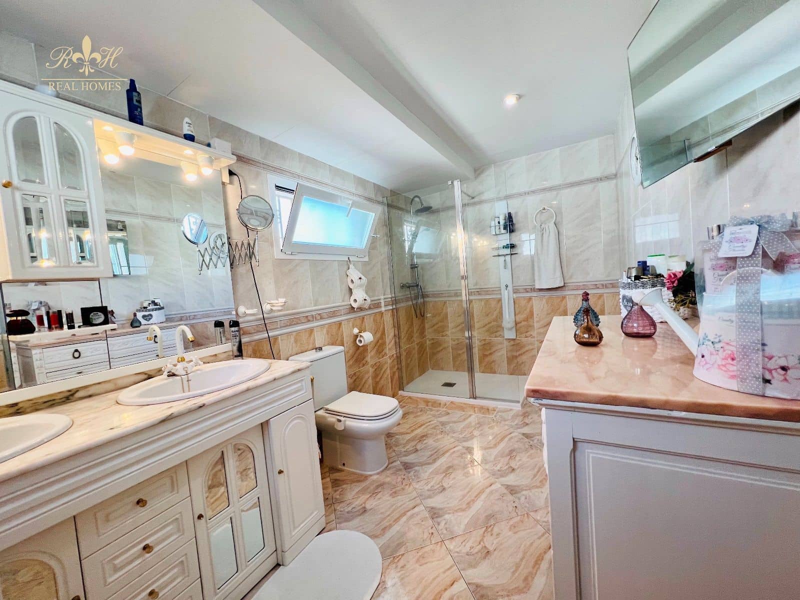 Chalet de 3 habitaciones en Alfaz del Pi / L'Alfàs del Pi en venta con piscina garaje - 450.000 € (Ref: 7316266)