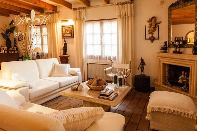 4 sovrum Villa till salu i Pueblo - Urbanizaciones, Alfaz del Pi / L'Alfàs del Pi med pool garage - 974 500 € (Ref: 7348330)