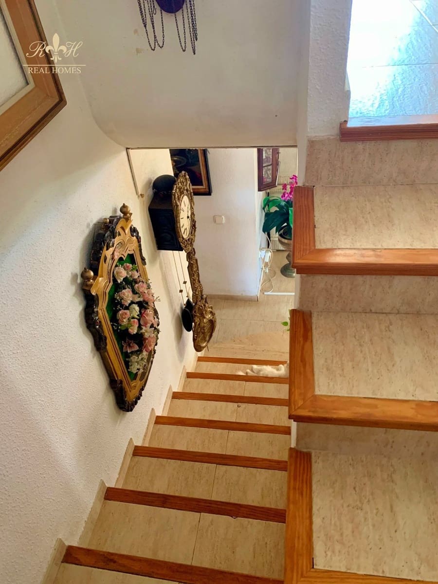 4 soveværelse Villa til salg i La Nucia med swimmingpool garage - € 450.000 (Ref: 7407254)