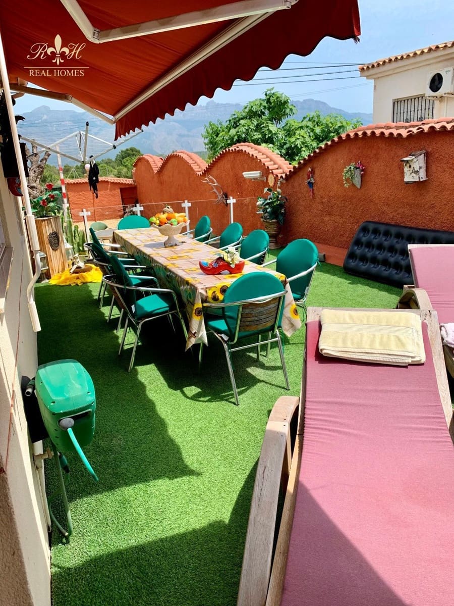 4 soveværelse Villa til salg i La Nucia med swimmingpool garage - € 450.000 (Ref: 7407254)