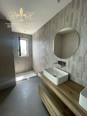 3 soveværelse Penthouse til salg i Playa Levante, Benidorm med swimmingpool garage - € 1.050.000 (Ref: 7724864)