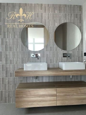 3 soveværelse Penthouse til salg i Playa Levante, Benidorm med swimmingpool garage - € 1.050.000 (Ref: 7724864)