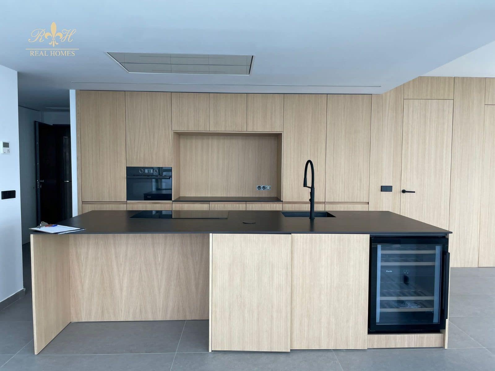 3 soverom Penthouse til salgs i Benidorm med svømmebasseng garasje - € 1 050 000 (Ref: 7724864)