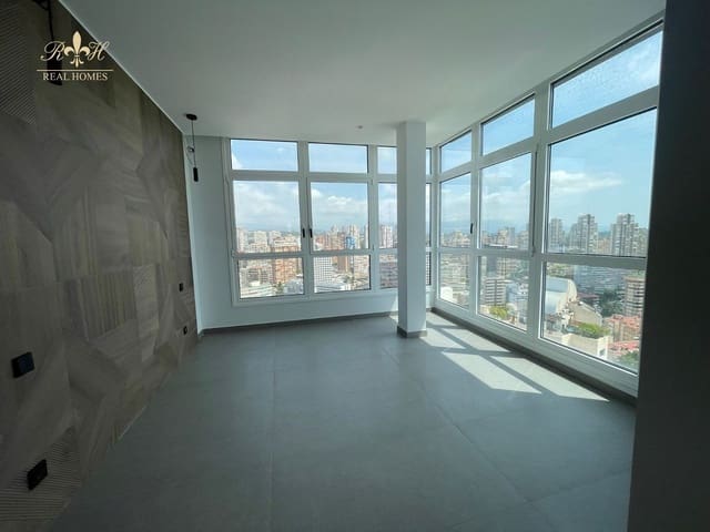 3 soveværelse Penthouse til salg i Playa Levante, Benidorm med swimmingpool garage - € 1.050.000 (Ref: 7724864)