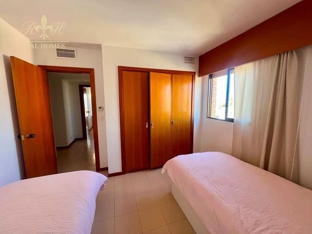 3 camera da letto Appartamento da affittare in Playa Poniente, Benidorm con piscina - 1.500 € (Rif: 7748992)