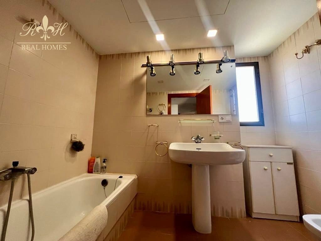 3 camera da letto Appartamento da affittare in Benidorm con piscina - 1.500 € (Rif: 7748992)
