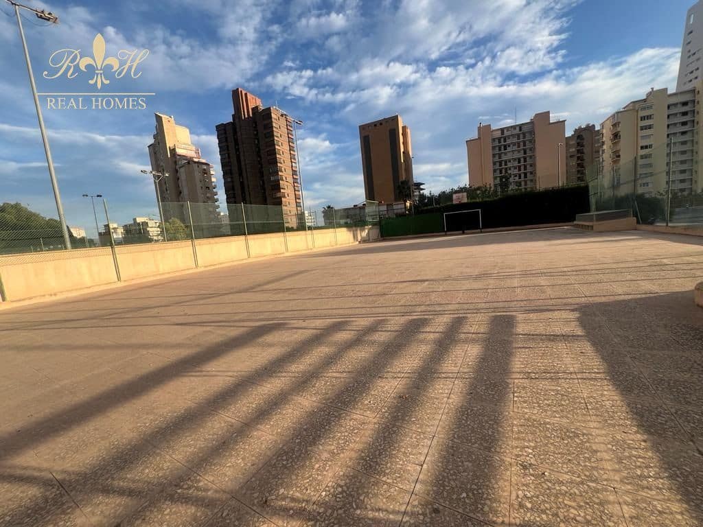 3 camera da letto Appartamento da affittare in Benidorm con piscina - 1.500 € (Rif: 7748992)