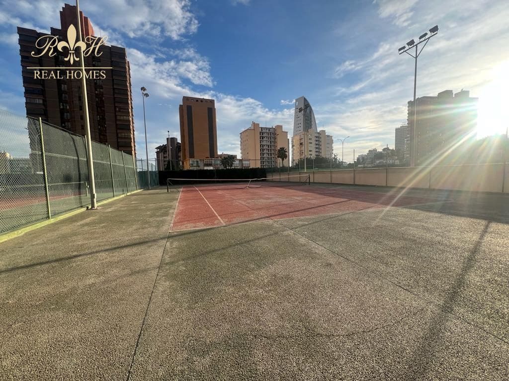 3 camera da letto Appartamento da affittare in Benidorm con piscina - 1.500 € (Rif: 7748992)