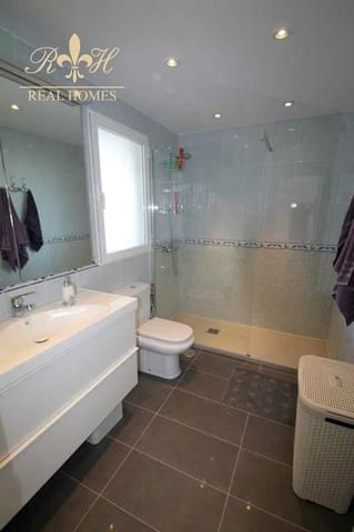 2 makuuhuone Kattohuoneisto vuokrattavana paikassa Albir, Alfaz del Pi / L'Alfàs del Pi mukana uima-altaan - 1 800 € (Ref: 7927783)