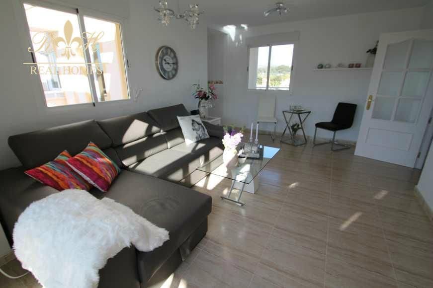 2 soveværelse Penthouse til leje i Albir med swimmingpool - € 1.800 (Ref: 7927783)