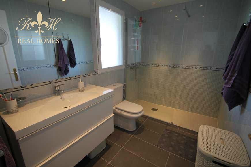 2 soveværelse Penthouse til leje i Albir med swimmingpool - € 1.800 (Ref: 7927783)