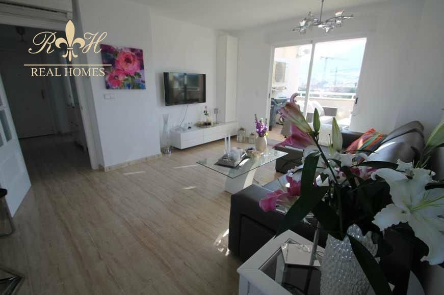 2 soveværelse Penthouse til leje i Albir med swimmingpool - € 1.800 (Ref: 7927783)