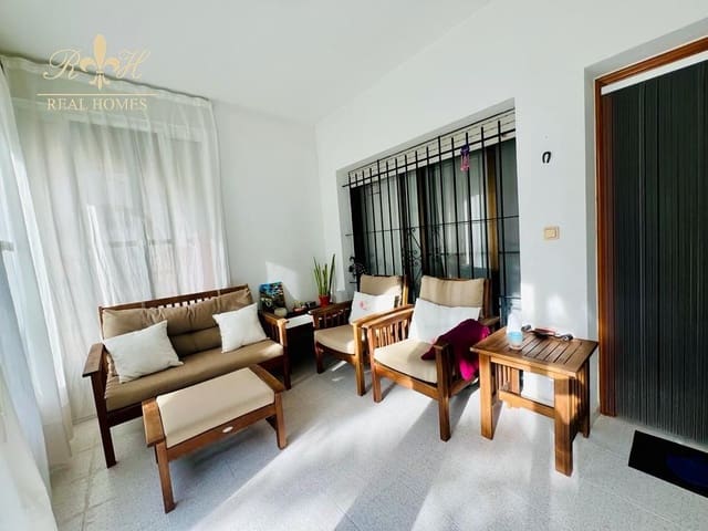 2 slaapkamer Flat te huur in Alfaz del Pi / L'Alfàs del Pi met zwembad garage - € 900 (Ref: 7980363)