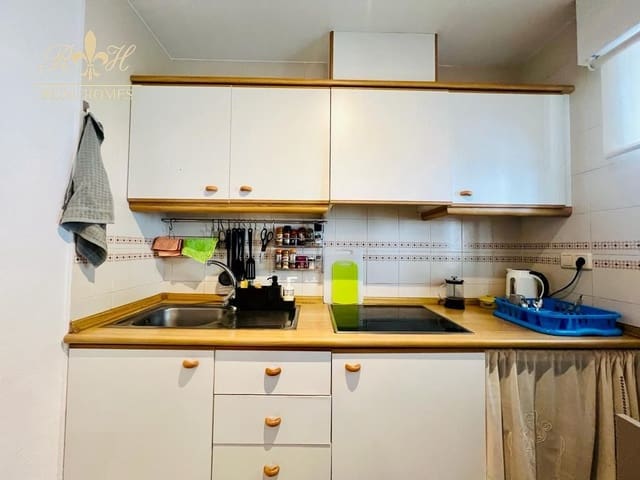 2 slaapkamer Flat te huur in Alfaz del Pi / L'Alfàs del Pi met zwembad garage - € 900 (Ref: 7980363)