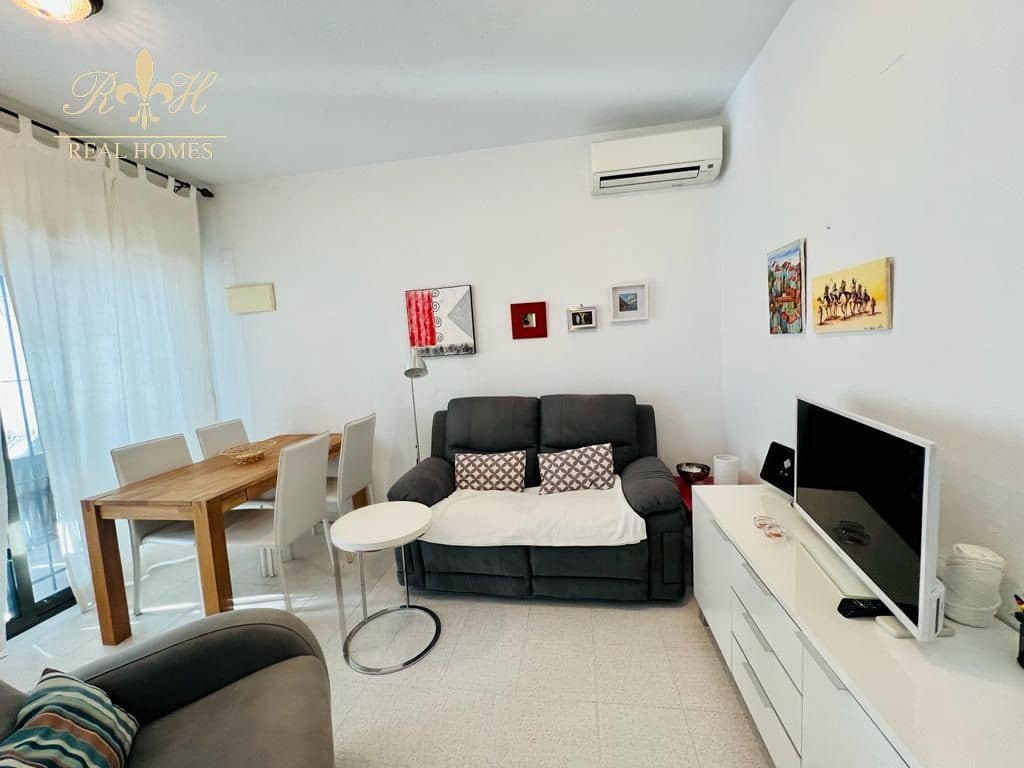 2 slaapkamer Flat te huur in Alfaz del Pi / L'Alfas del Pi met zwembad garage - € 900 (Ref: 7980363)