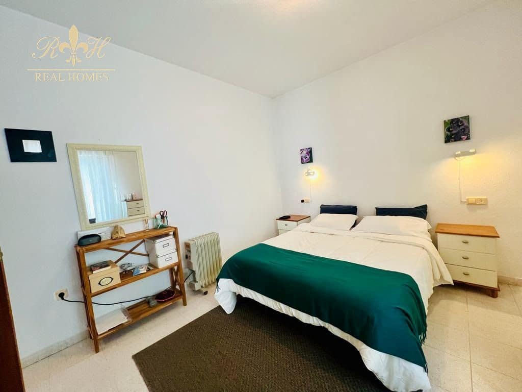 2 slaapkamer Flat te huur in Alfaz del Pi / L'Alfas del Pi met zwembad garage - € 900 (Ref: 7980363)