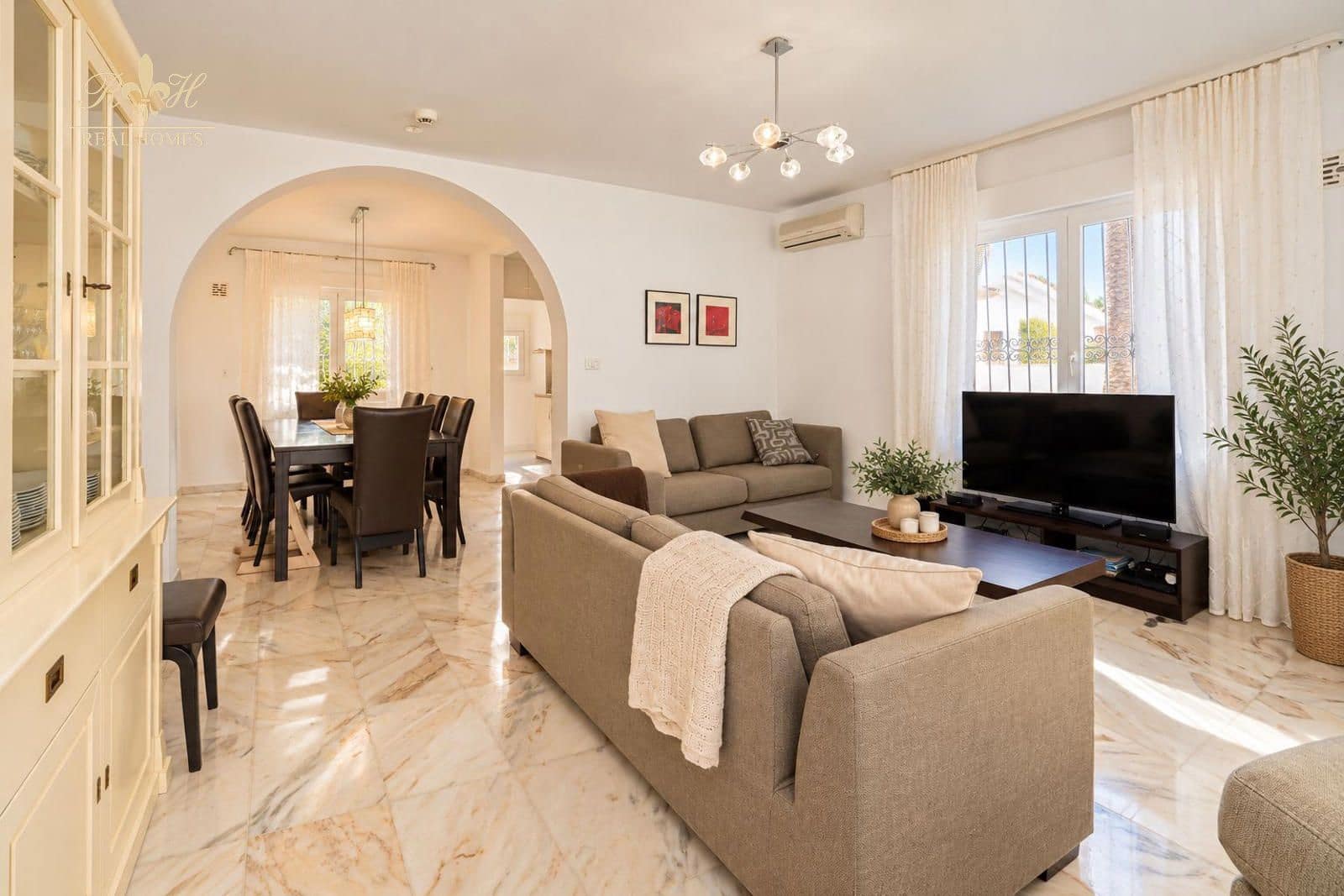 3 soveværelse Villa til salg i Albir med swimmingpool garage - € 789.000 (Ref: 8086202)