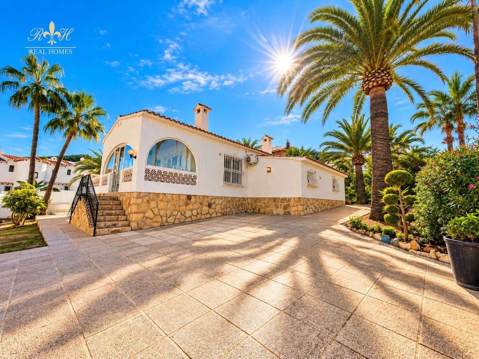 3 soveværelse Villa til salg i Albir med swimmingpool garage - € 789.000 (Ref: 8086202)