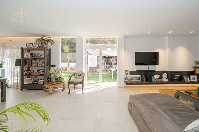 3 soverom Hus til salgs i Albir, Alfaz del Pi / L'Alfàs del Pi med svømmebasseng garasje - € 750 000 (Ref: 8183163)