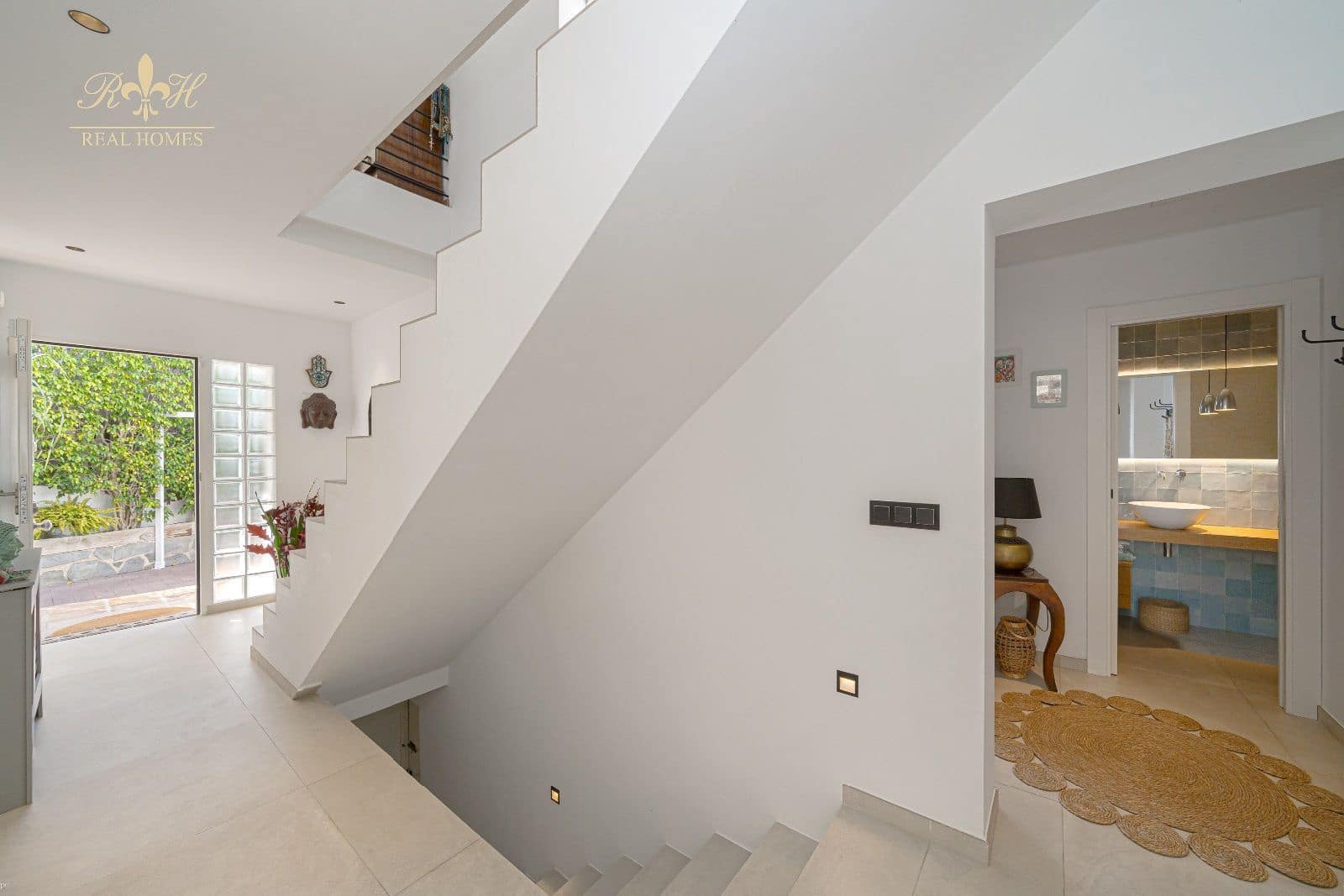 3 sypialnia Dom na sprzedaż w Albir z basenem garażem - 750 000 € (Ref: 8183163)