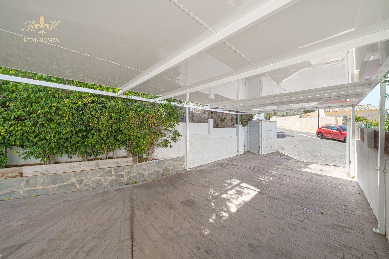 3 sypialnia Dom na sprzedaż w Albir z basenem garażem - 750 000 € (Ref: 8183163)