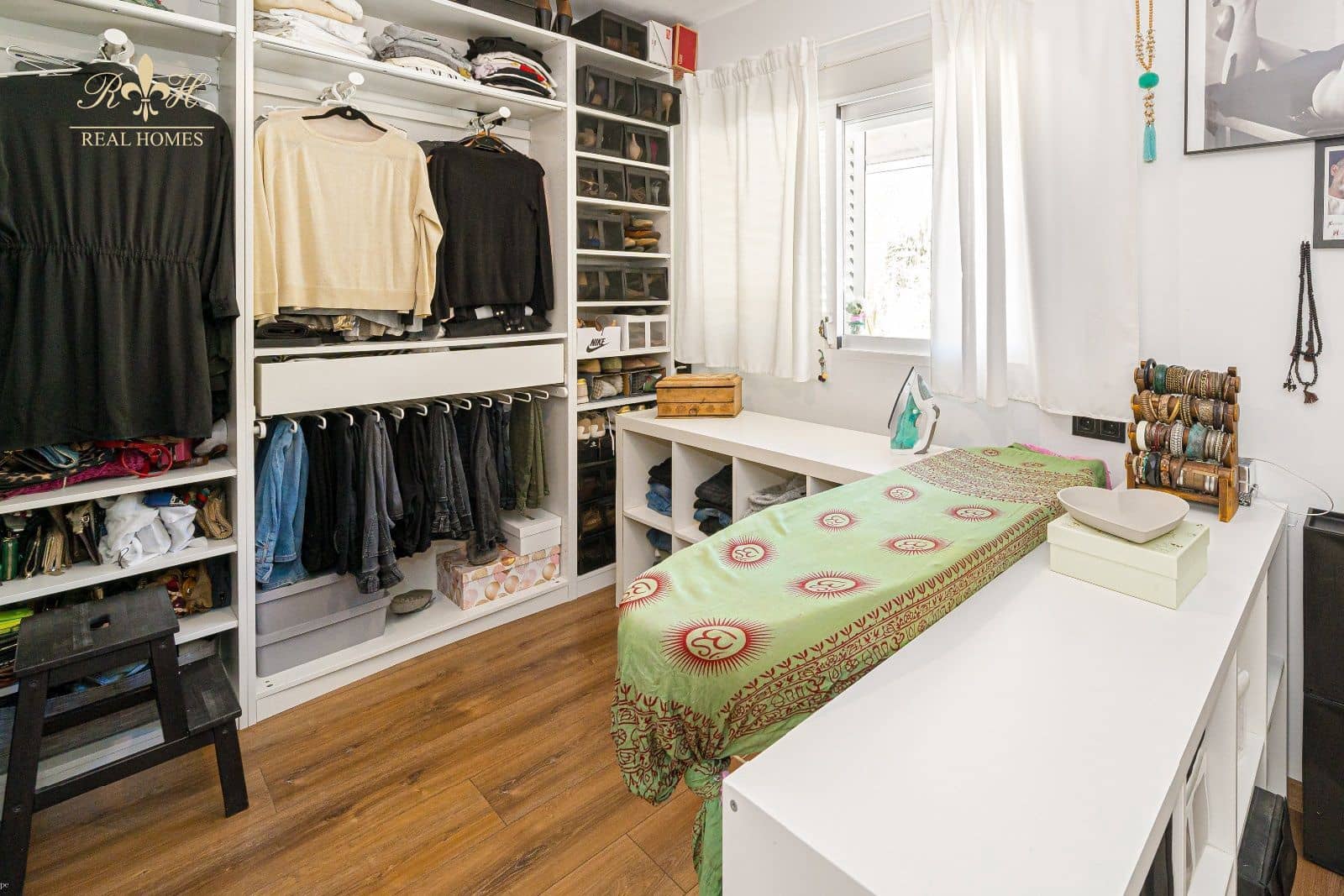 3 sypialnia Dom na sprzedaż w Albir z basenem garażem - 750 000 € (Ref: 8183163)