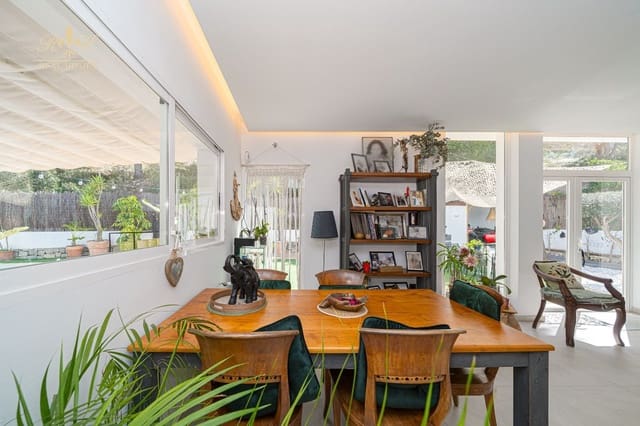 3 soverom Hus til salgs i Albir, Alfaz del Pi / L'Alfàs del Pi med svømmebasseng garasje - € 750 000 (Ref: 8183163)