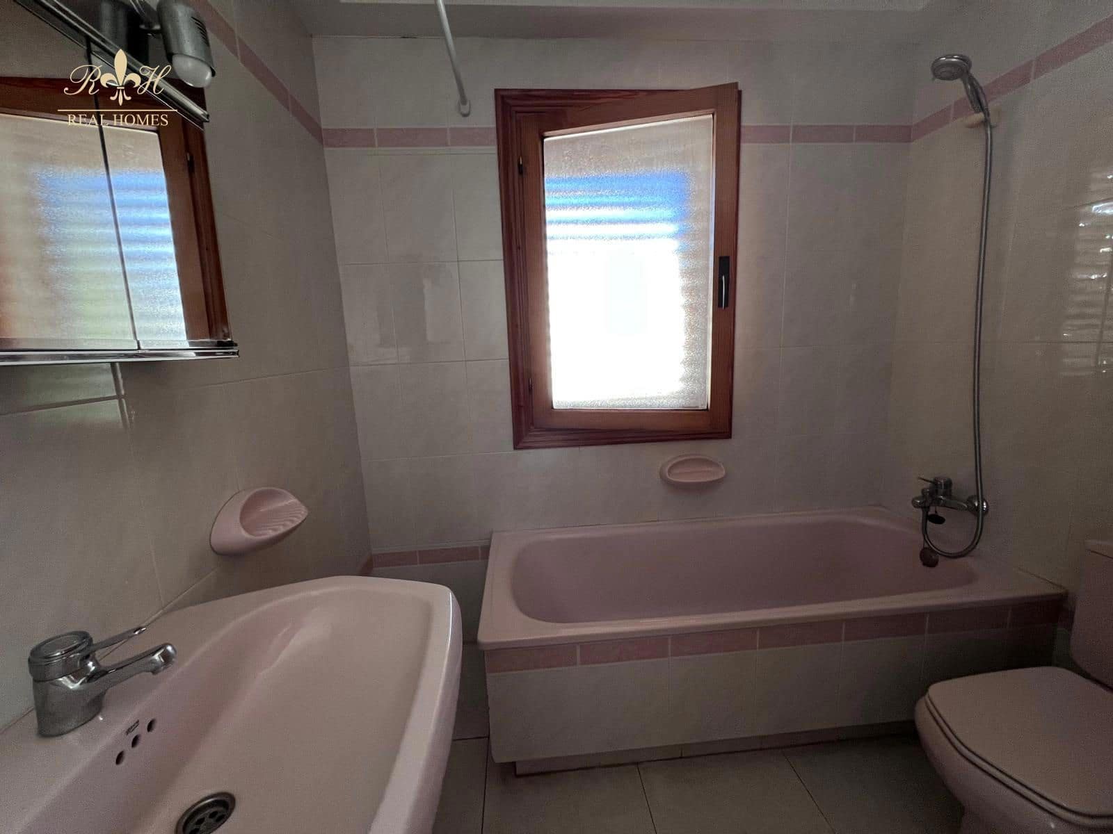 3 soveværelse Byhus til salg i Benidorm med swimmingpool garage - € 420.000 (Ref: 8309182)